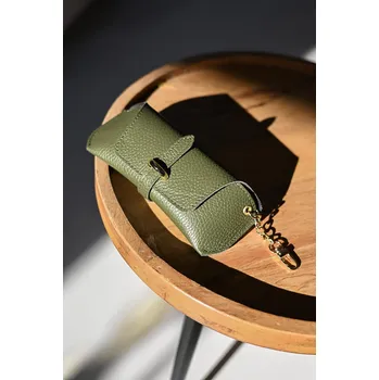 ZELENÉ KOŽENÉ POUZDRO NA BRÝLE PECA del SOL