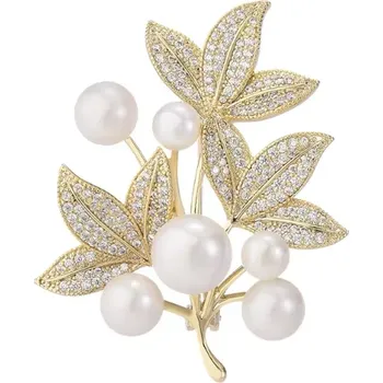 Brož B-TOP Pozlacená brož Větvička s perlami