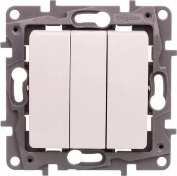vypínač Trojitý vypínač Legrand Niloe, klasický, pod omítku, bílý