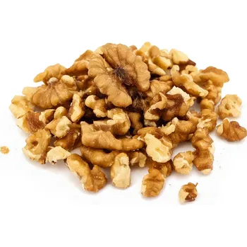 FAETON Vlašské ořechy Mix (30% půlek+1/4), 500 g Balení: 500g