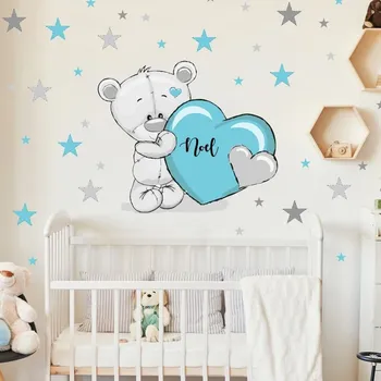 Samolepící dekorace Inspio Samolepka nad postýlku - Medvídek s tyrkysovým srdíčkem a jménem v. 76 x š. 90cm + hvězdy