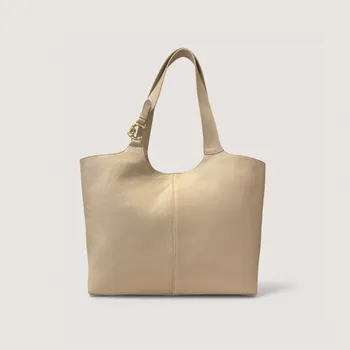 Kabelka COCCINELLE C-EASY LARGE KOŽENÁ KABELKA SANDSHELL SS26