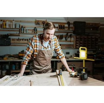 Venkovní osvětlení SYLVANIA 0090002 SylWork exteriérový reflektor LED 50W 5000lm 4000K IP65 žlutá