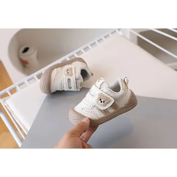 Dětská sálová obuv Capáčky - tenisky s protiskluzovou podrážkou (vel. 16-25) Barva: Khaki, Velikost: 19