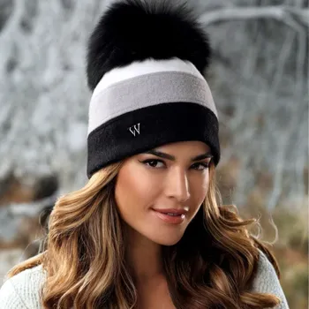 Čepice KRUMLOVANKA Tříbarevná zimní čepice s bambulí W-0642/018 černá-šedá-bílá