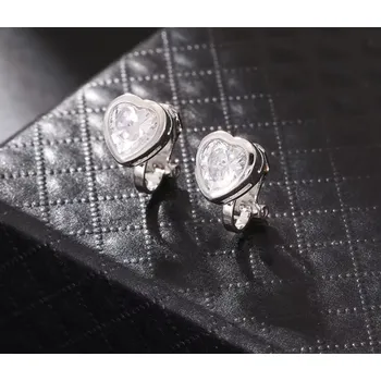 Náušnice B-TOP Dámské postříbřené klipsové náušnice ve tvaru srdce se zirkonem