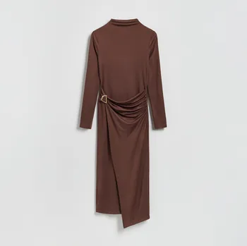 Dámské šaty Reserved - Midi šaty s řasením - tmavě hnědá - 725HS-89X - 725HS-89X-M