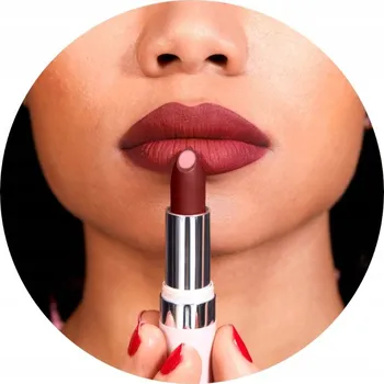 Přípravek na rty Matná rtěnka Hydramatic - HYDRA COCO AVON