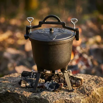 Hrnec Litinový lovecký kotel KONIGHOFFER s víkem 8 l