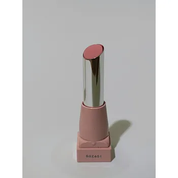 Přípravek na rty Maybelline Lesk na rty – Rtěnka v odstínu 002 Pink Drip (Růžová)