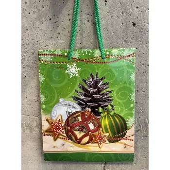 Dárková taška Dárková taška zelená s vánočním motivem 18x22cm