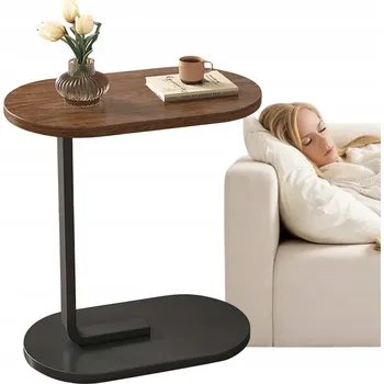 Konferenční stolek Oválný dřevěný konferenční stolek v odstínech hnědé