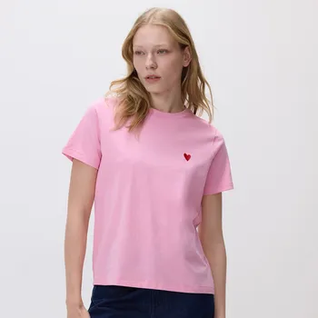 Dámské tričko Reserved - Tričko s ozdobným srdcem - pastelově růžová - 165HT-03X - 165HT-03X-S