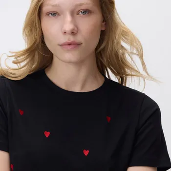 Dámské tričko Reserved - Tričko se srdíčky - černý - 165HT-99X - 165HT-99X-S