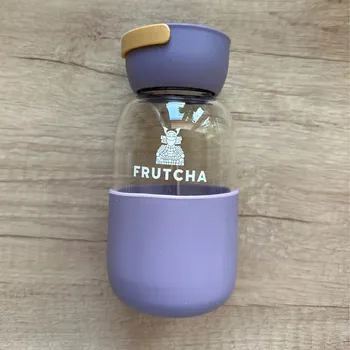 Láhev Lahvička Frutcha 350 ml skleněná Barva: fialová se žlutým uchem