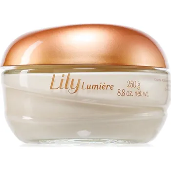 oBoticário Lily Lumière vyživující krém na tělo s parfemací 250 g