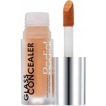 Korektor Korektor s aplikátorem – krycí, rozjasňující, vyhlazující Rodial 5,5 g