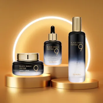 Kosmetická sada Farm Stay - Black Snail & Peptide 9 Perfect Set - Sada produktů pro omlazení pleti obohacená o peptidy a šnečí mucin