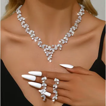 Souprava šperků B-TOP Luxusní bíle pozlacená souprava se zirkonovými lístky