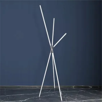 Stojací lampa Stojací lampa Zuma Line LAUTARO s integrovaným LED zdrojem 24 W, černá