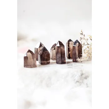 Sběratelství YogaDay Malá špice z kouřového křišťálu Hmotnost: 25-35g