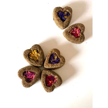 Krmivo pro hlodavce Bio Miro Kvetoucí srdíčka ze sena - pamlsek pro králíky, morčata a jiné hlodavce 55 g