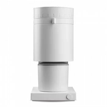 Příprava kávy Fellow Opus Grinder - elektrický mlýnek pro filtr a espresso - bílý