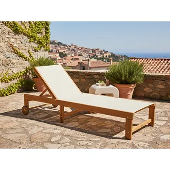 Zahradní lehátko Zahradní lehátko světle hnědé certifikované akáciové dřevo béžové textilní sedadlo s kolečky zahrada balkon terasa Beliani