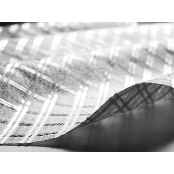 Geotextilie GEOMAT Výztužný kompozit do asfaltu s&nbsp;tenkou textilií – PGM-G 50/50 E&nbsp;- pevnost 50/50 kN/m&nbsp;- 1,9×150 m [285&nbsp;m²] – cena za m²