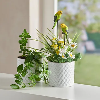 Vánoční dekorace 3Pagen Dekorace Andulka Ptáček 8,5 cm. Výška 30 cm včetně tyčky k zapíchnutí do země.