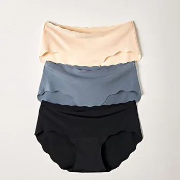 Kalhotky 3 bezešvé kalhotky tělová,holubí modř,černá L