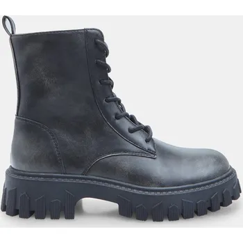 Dívčí zimní obuv Baťa dívčí kotníkové boty s podrážkou track Baťa černé, vel. 33