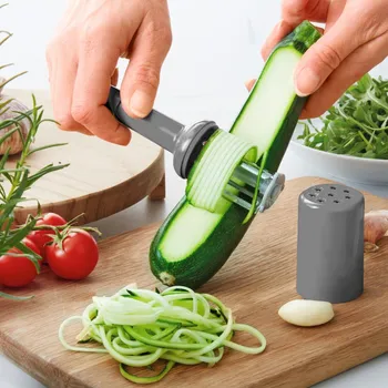 Kuchyňský nůž Škrabka na zeleninu s lisem na česnek 4 v 1 Délka 14 cm, průměr 4 cm.