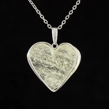 Přívěsek My Moldavite Stříbrný přívěsek s libyjským sklem - srdce - 25-83