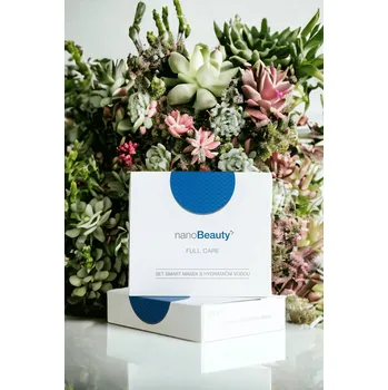 Kosmetická sada Rozjasňující dárková sada pleťových masek s pleťovou vodou nanoBeauty