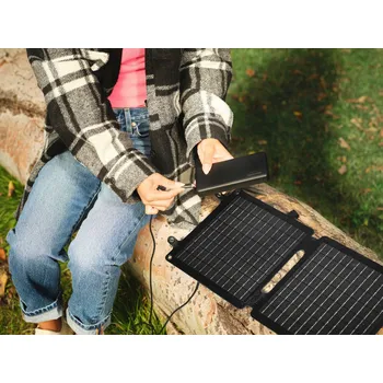 Zabezpečení domácnosti Solární nabíječka Trust 40 W pro 2 zařízení USB/USB-C