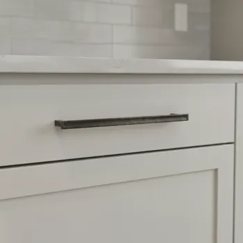 Nábytkové kování Giusti Úchytka SINTRA / Staročerná 96 mm