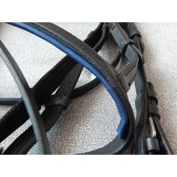 Vybavení pro koně Kožená uzdečka Mámekoně černá s modrým podložením a otěžemi Velikost: COB/FULL včetně otěží