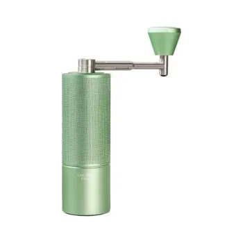 Příprava kávy Timemore Chestnut C3S PRO ruční mlýnek - mentolový