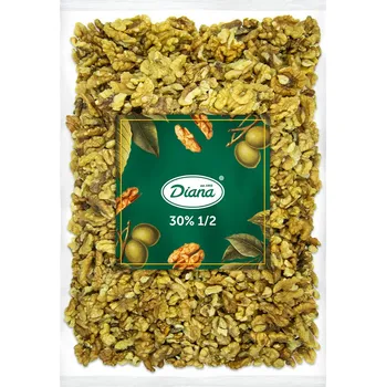 Diana Company Vlašská jádra 30% půlky 1kg