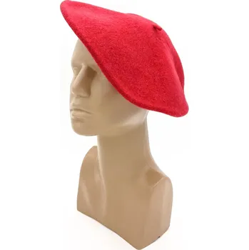 Čepice Dámský baret cherry Karpet