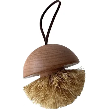 Born in Sweden, Kartáč na čištění Born in Sweden - Formadore