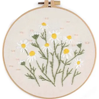 kreativní sada Stoklasa Dárková sada na vyšívání s předtištěným motivem - Heřmánek