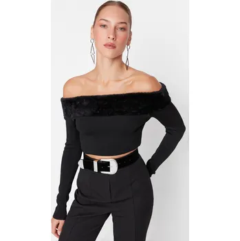 Dámská halenka Trendyol černá crop halenka s plyšovými detaily Trendyol černá 2012193