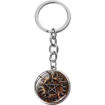 Přívěsek na klíče s pentagramem