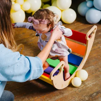 Hra na zahradu Family-scl Montessori balanční houpačka Sway-Přírodní / Duhová