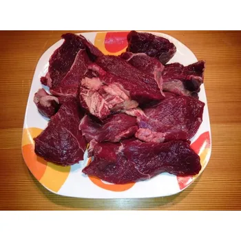 Krmivo pro psa Sokol Falco Hovězí svalovina luxusní bez kosti-svalovina kusová 1 kg