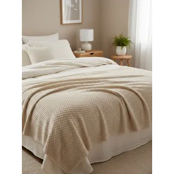 Přehoz na lůžko Sinsay - Přikrývka na postel s včelí plástvovou strukturou - béžová - 5053T-08X - 5053T-08X-ONE-11
