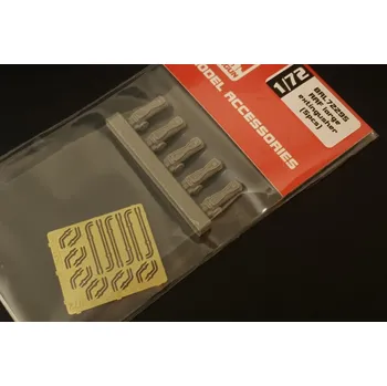 Plastikový model 1/72 RAF large extingusher (5 pcs.)