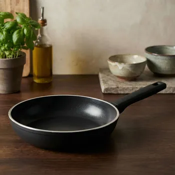 Pánev DEMEYERE ALU COMFORT 3 26 cm - pánev z kovaného hliníku na indukci s keramickým povrchem Ceraforce